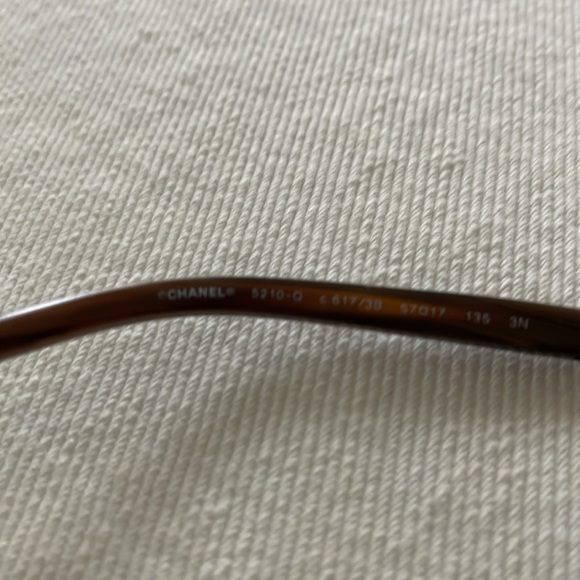 Chanel chain link tortoise sunglasses. 100% authentic - Picture 5 of 6